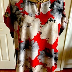 Calvin Klein Silky Blouse 🌺🌺🌺